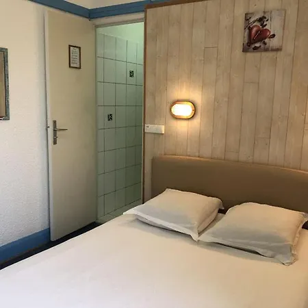 Riva Bella Hostel