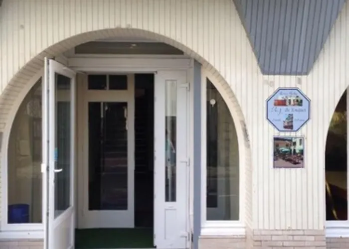 Auberge de jeunesse Riva Bella *